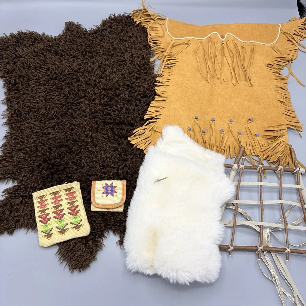 American Girl Doll Kaya's Accessories Bed Rug Bags Meet Outfit & More